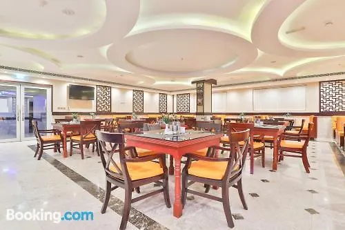 Capital O 384 Telal Hotel Apartments 迪拜