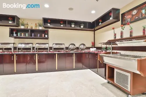 Capital O 384 Telal Hotel Apartments 迪拜